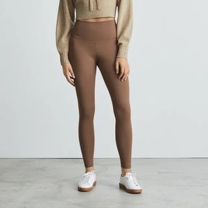 Everlane Perform Leggings